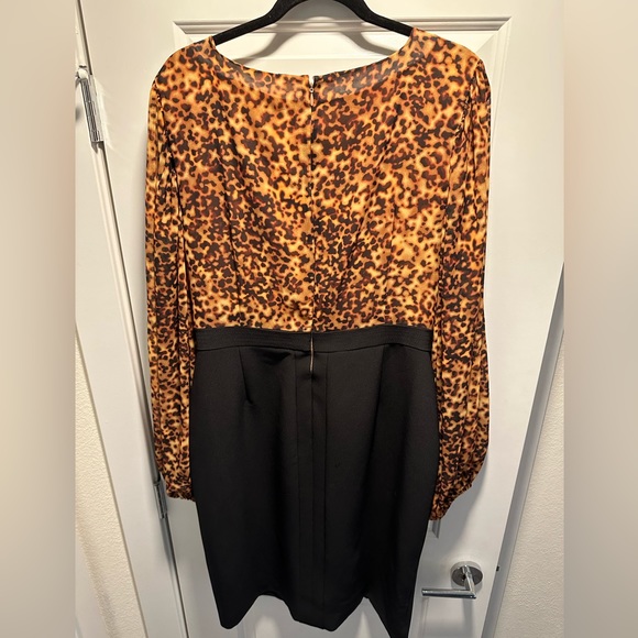 Beautiful TOCCIN Dress! - Picture 2 of 3